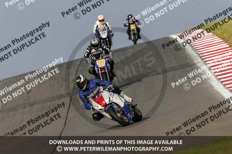 donington no limits trackday;donington park photographs;donington trackday photographs;no limits trackdays;peter wileman photography;trackday digital images;trackday photos